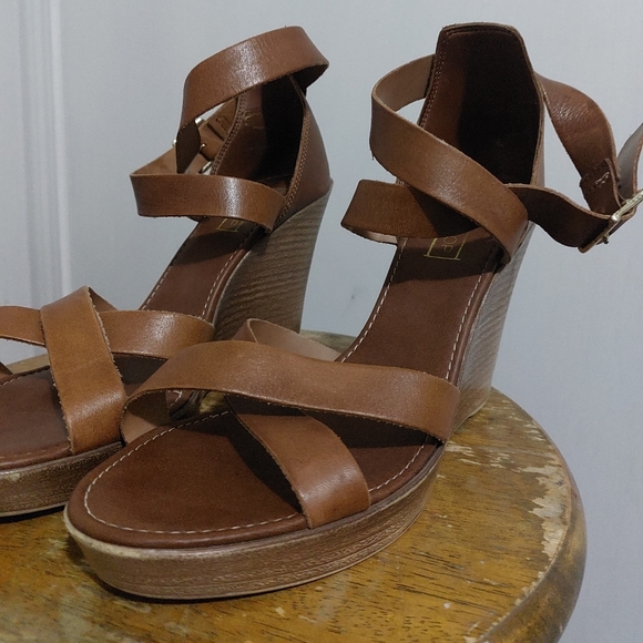 TOPSHOP Tan Strap Wedge Sandals Size 40 - Picture 2 of 5